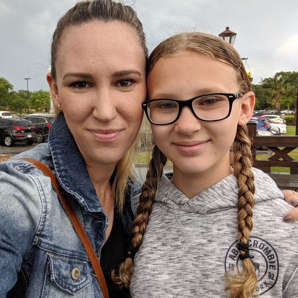 Meet your Posher, Michelle - Picture 5 of 5